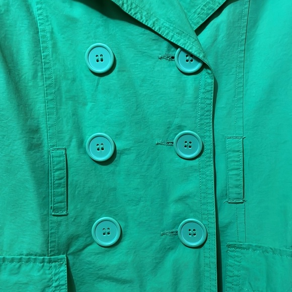 Pretty green lightweight double breasted trench coat with belt - Picture 4 of 10